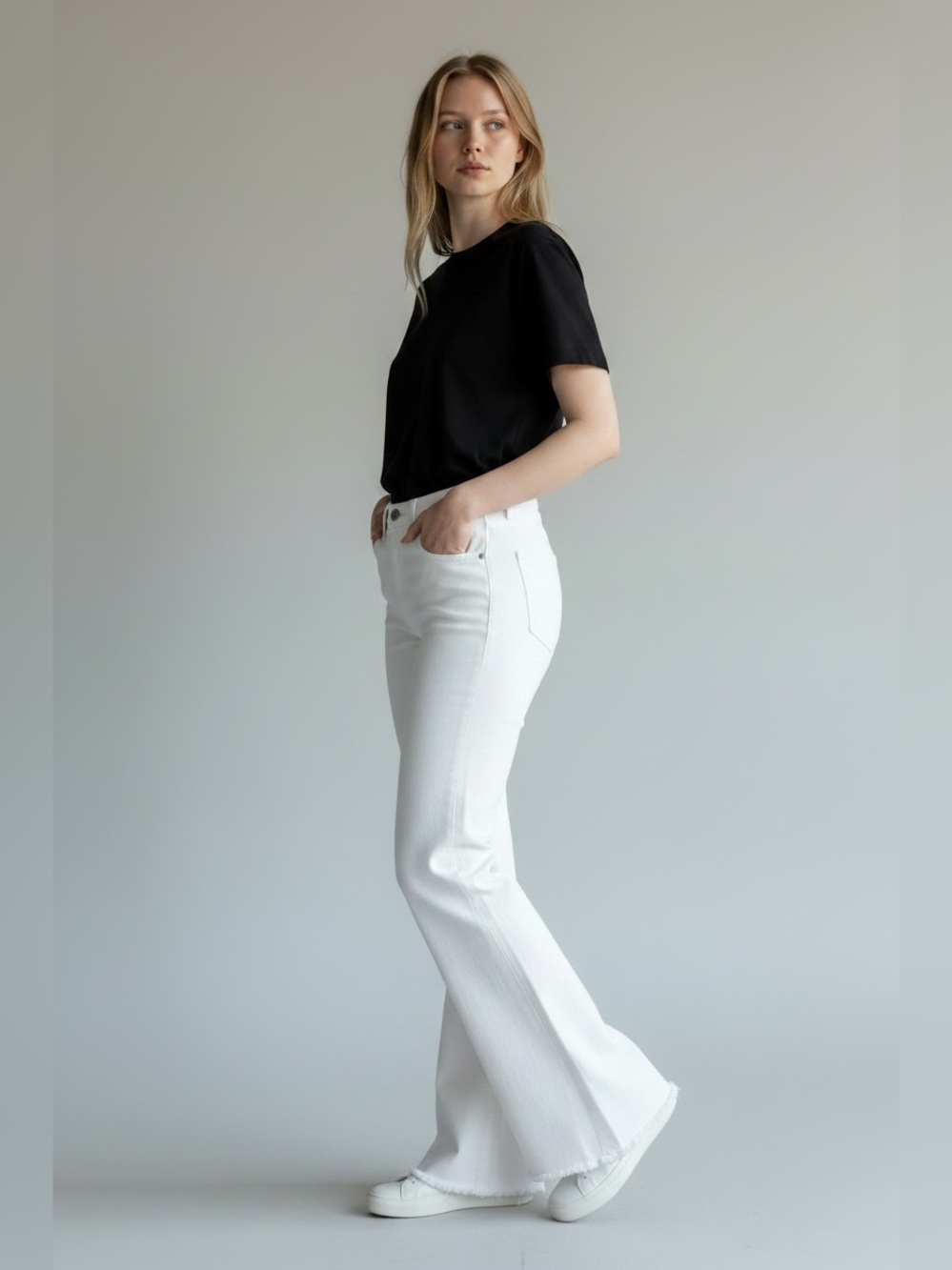 Mica White Flared Jeans